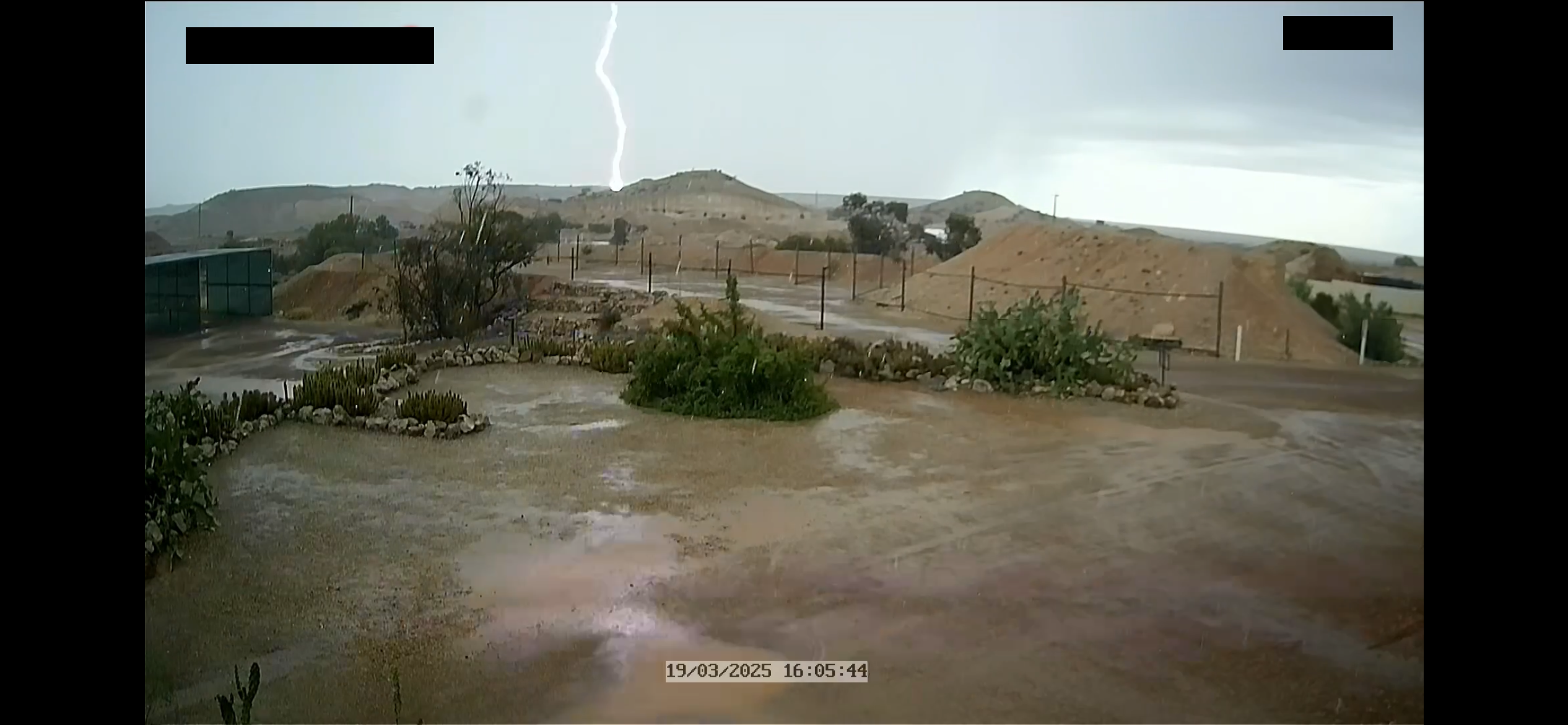 Freak Electrical Storm Strikes Coober Pedy: Community Thanks Linesmen for Swift Power Restoration