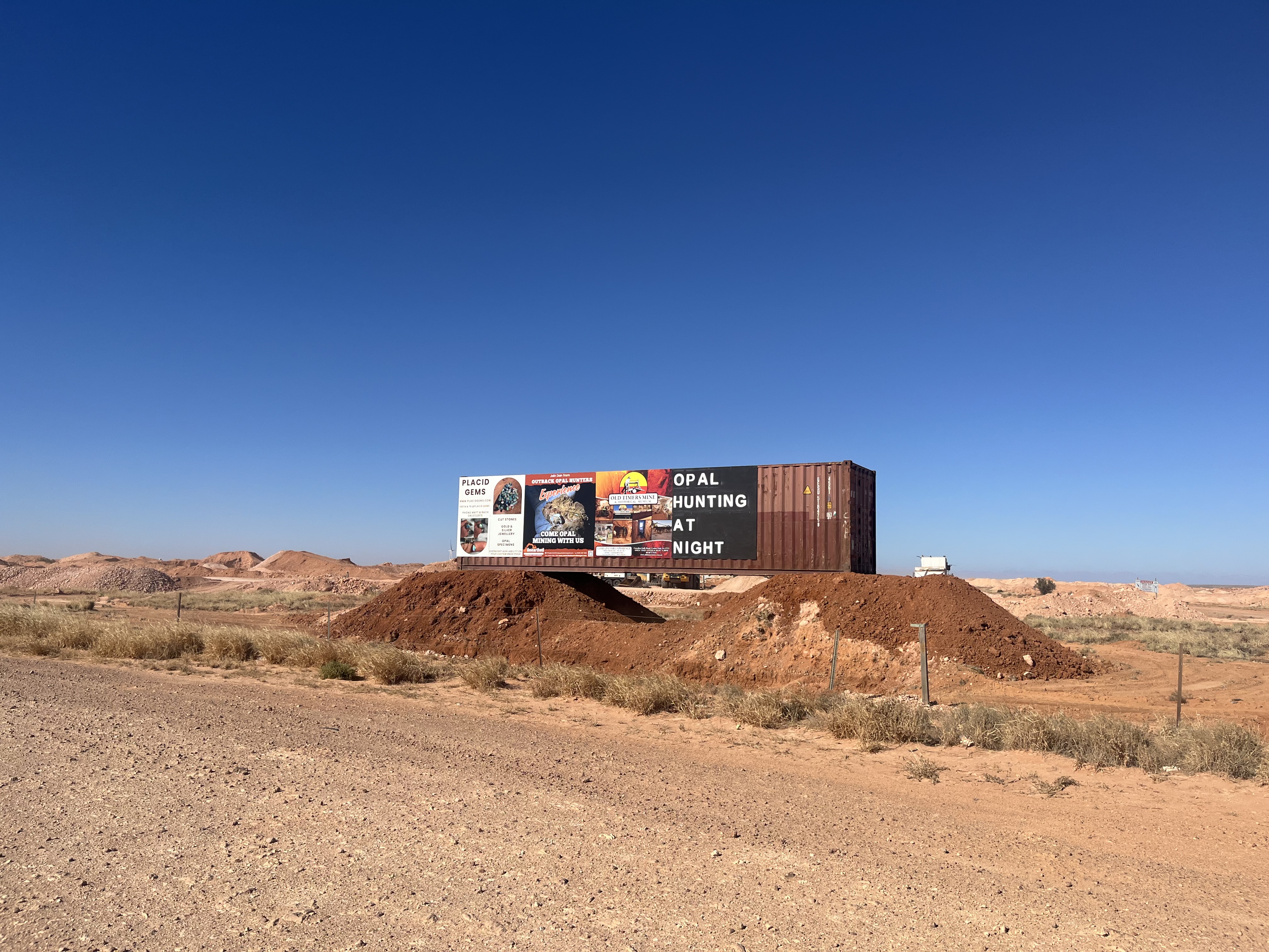 “It’s Not a Billboard, It’s a Box with Dreams” – The Great Coober Pedy Container Conundrum